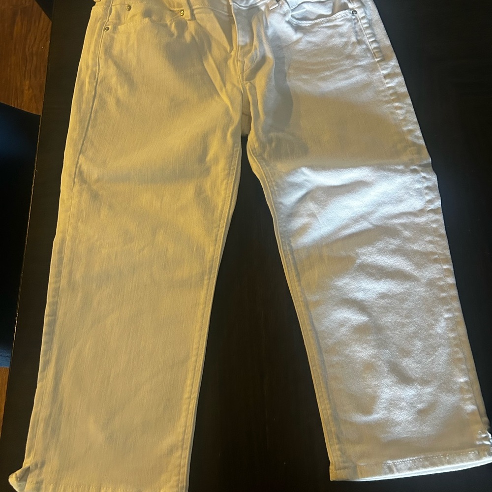 DC Women’s Crisp White Relaxed Capri Jeans